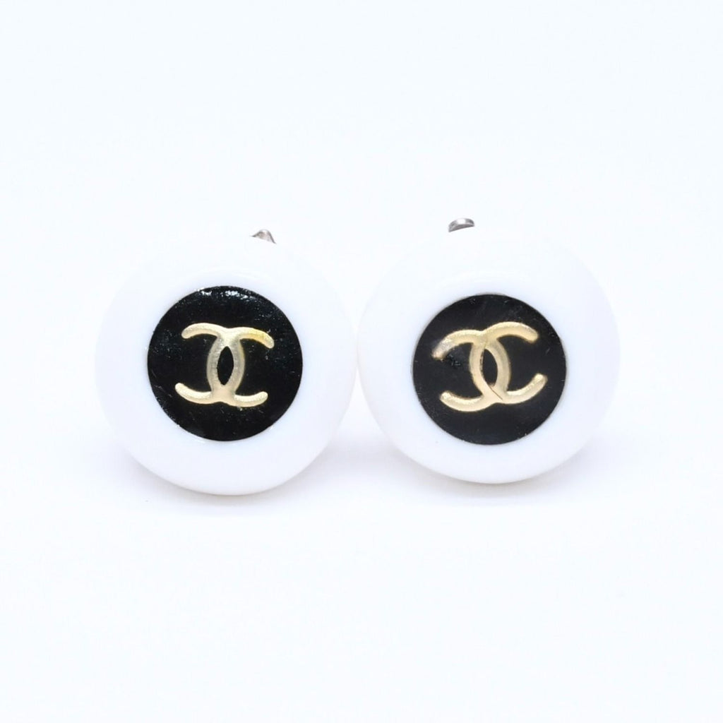 Chanel CC Logo Earrings 96 Resin Metal White Black Bicolor