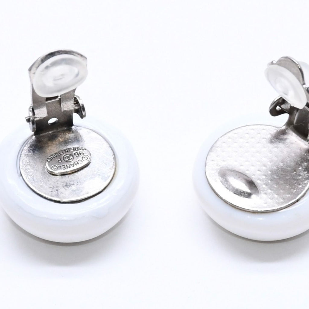 Chanel CC Logo Earrings 96 Resin Metal White Black Bicolor — view 5