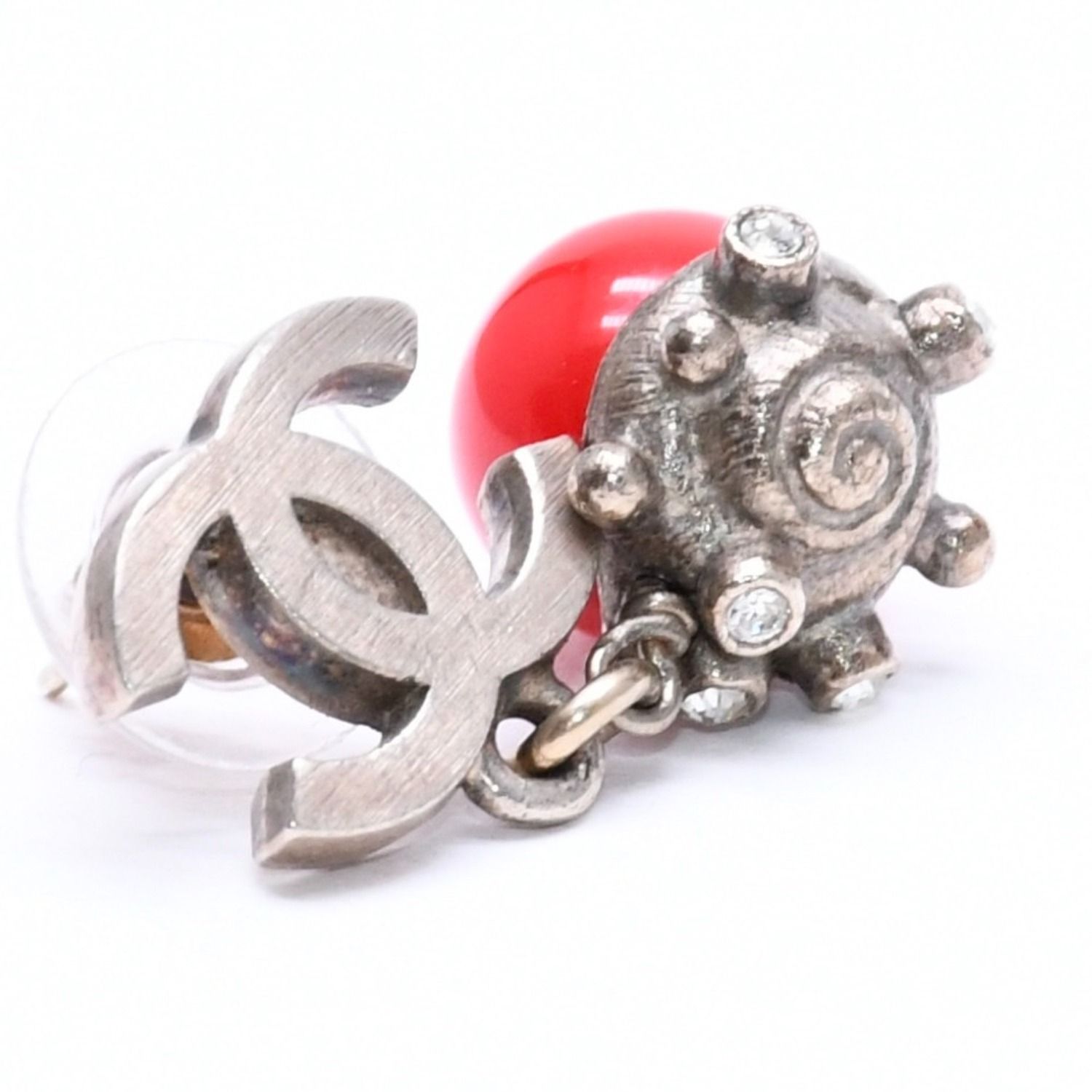 Chanel Earrings CC Logo Red Stone Rhinestone 05 Seashell — view 3
