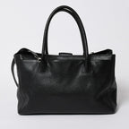 Chanel Executive Tote Bag Medium CC Logo Caviar Leather Black — view 2