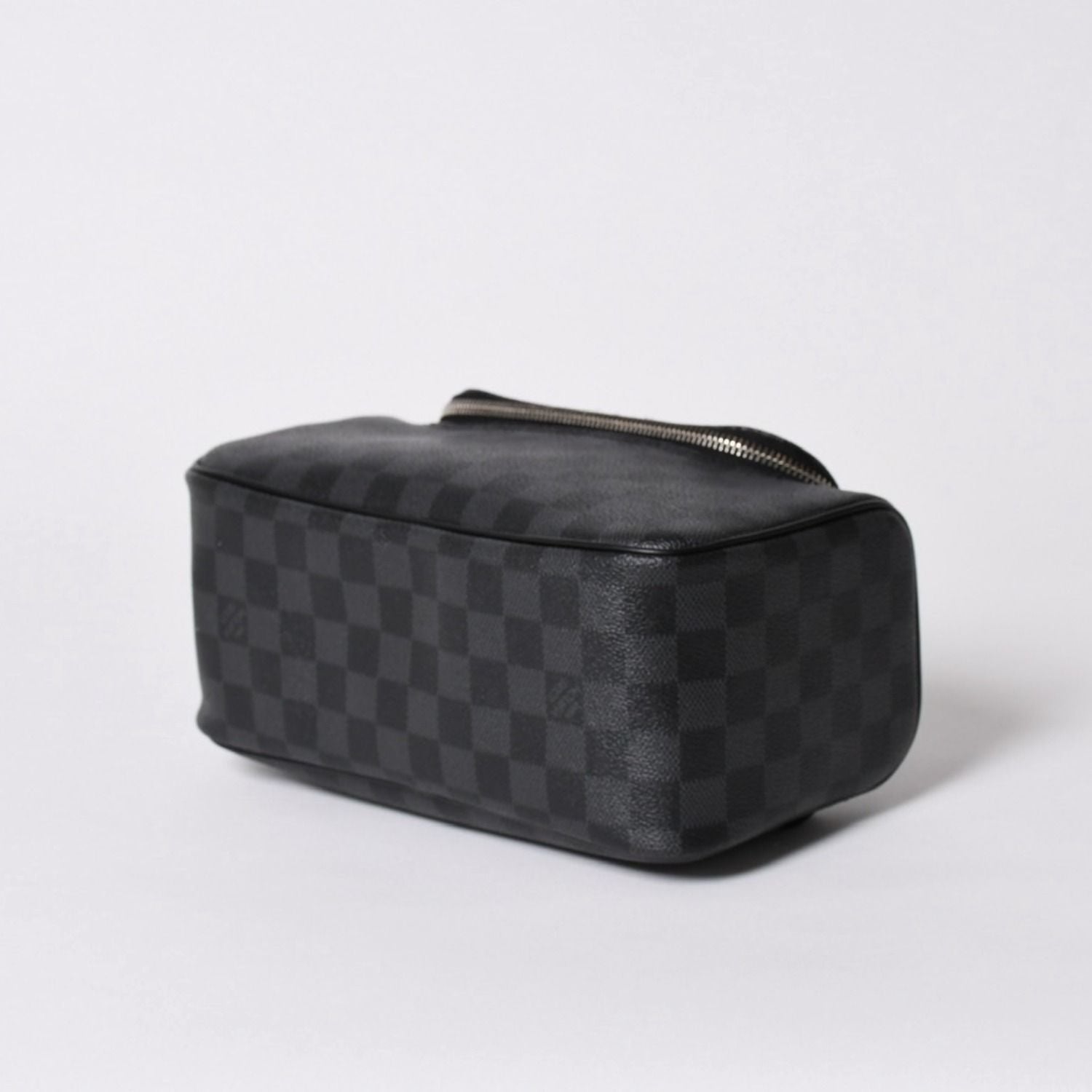 Louis Vuitton Damier Graphite Toilet Pouch Travel Bag Black — view 6