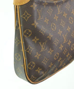 Louis Vuitton Shoulder Bag — view 7