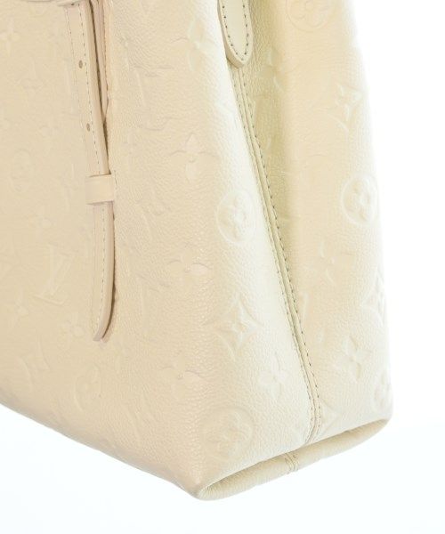 Louis Vuitton Shoulder Bag — view 8