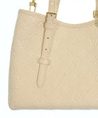 Louis Vuitton Shoulder Bag — view 7