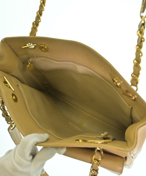 Chanel Shoulder Bag Beige — view 3