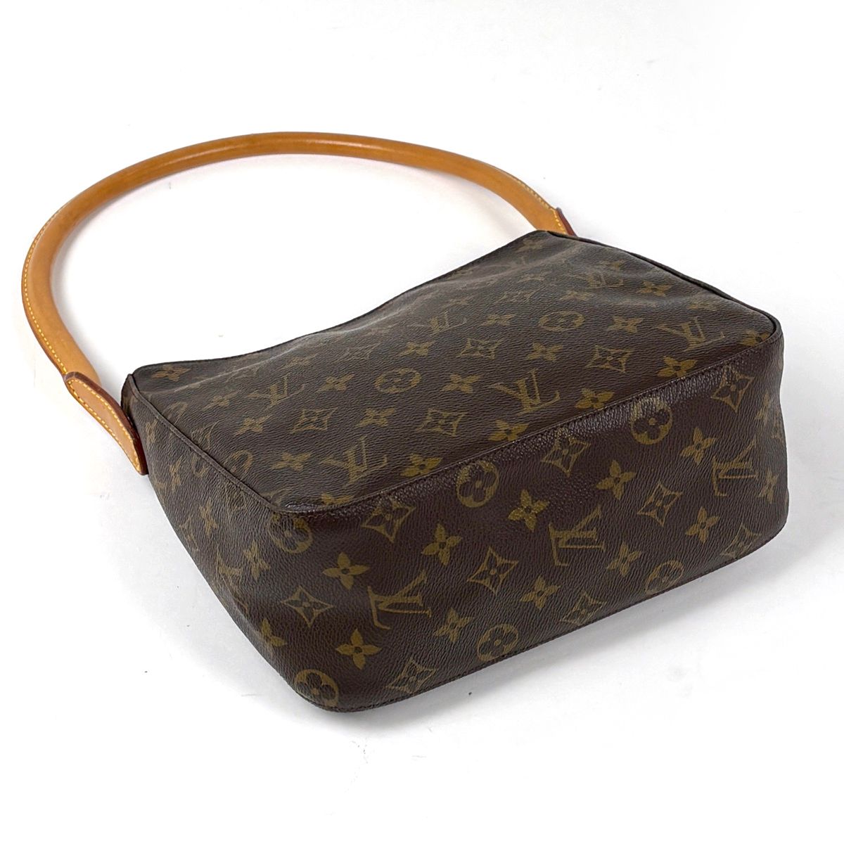 Louis Vuitton Looping MM Shoulder Bag Monogram Brown — view 2