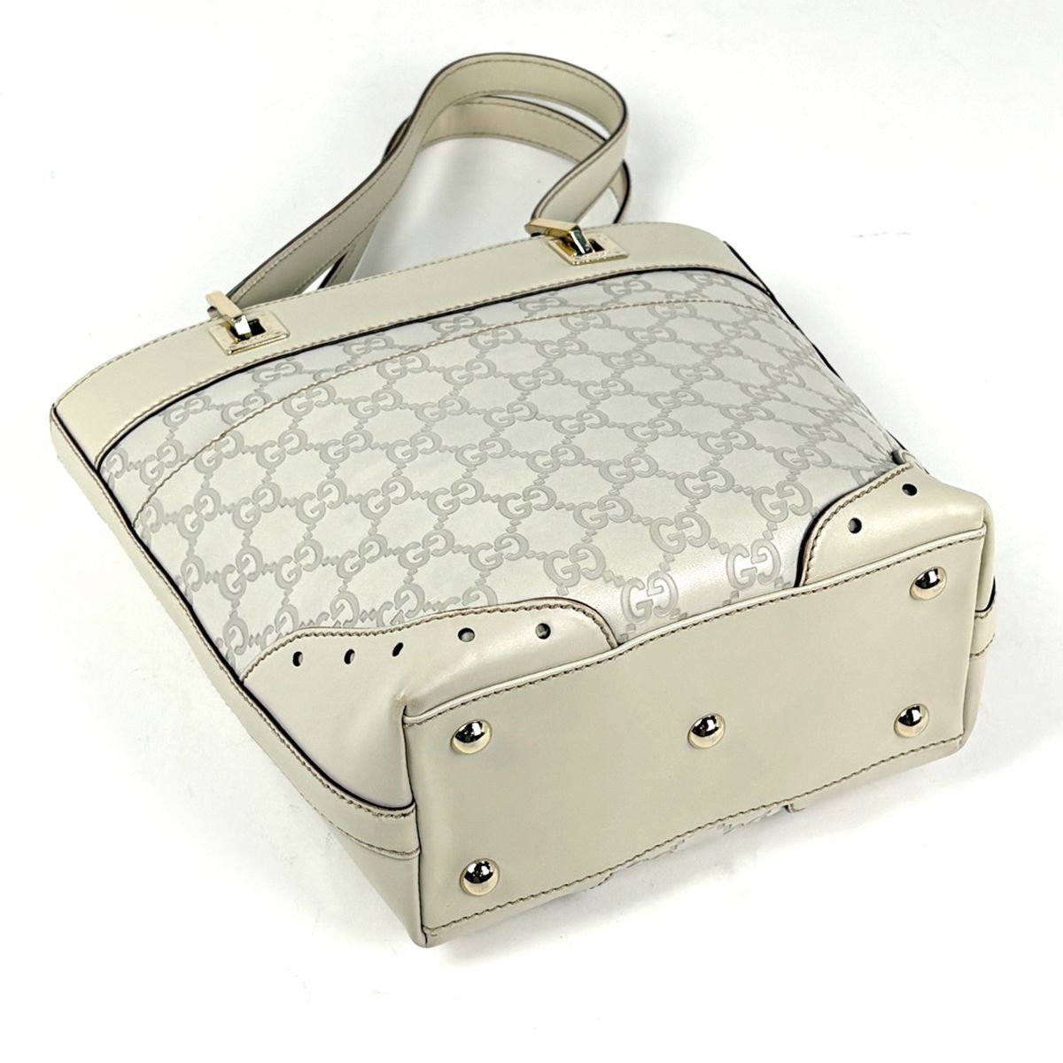 Gucci Guccissima Tote Bag GG Pattern Shimarais White — view 2