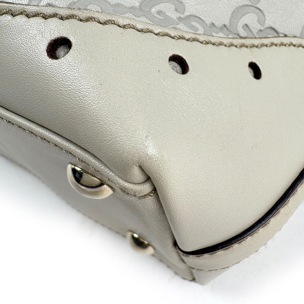 Gucci Guccissima Tote Bag GG Pattern Shimarais White — view 3
