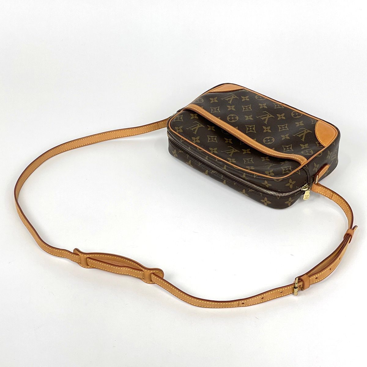 Louis Vuitton Trocadero 27 Shoulder Bag Monogram Brown — view 7