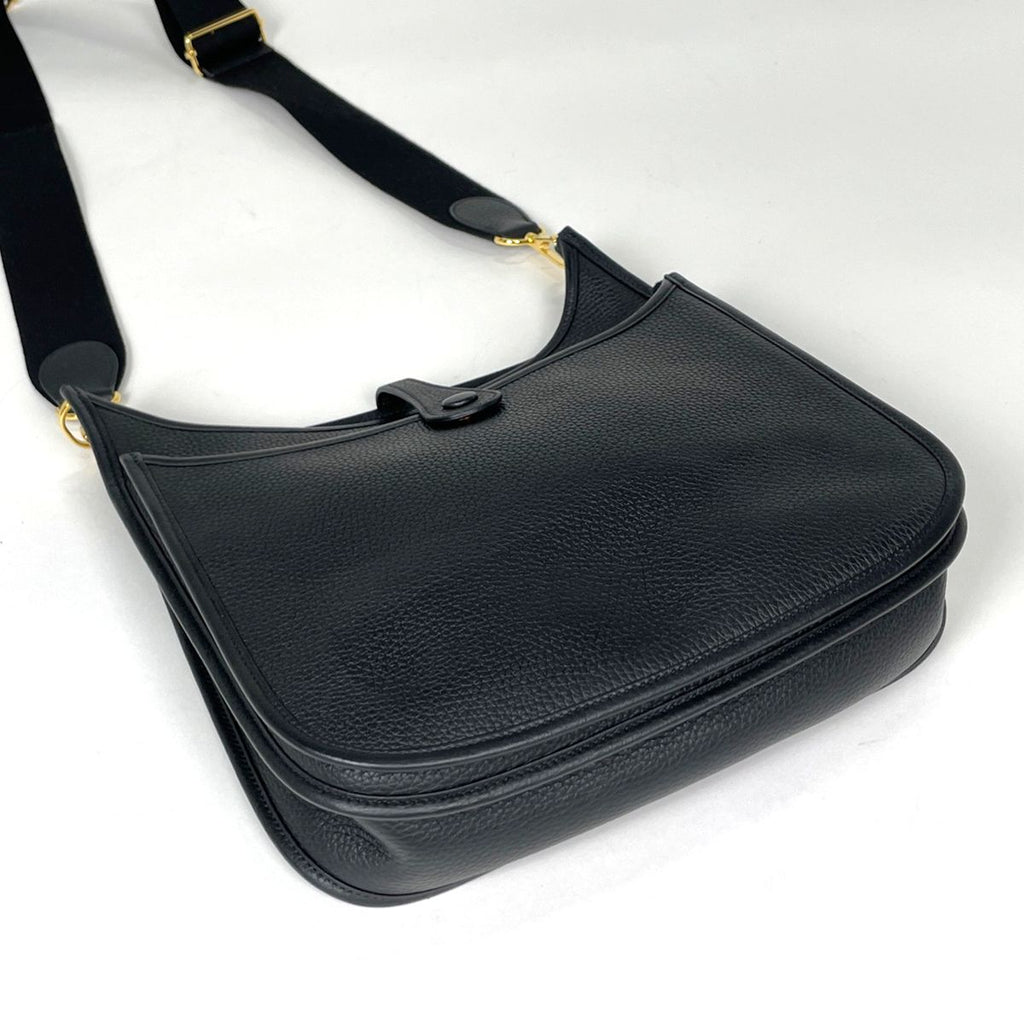 Hermes Evelyne 3 Shoulder Bag PM Taurillon Clemence Black — view 2