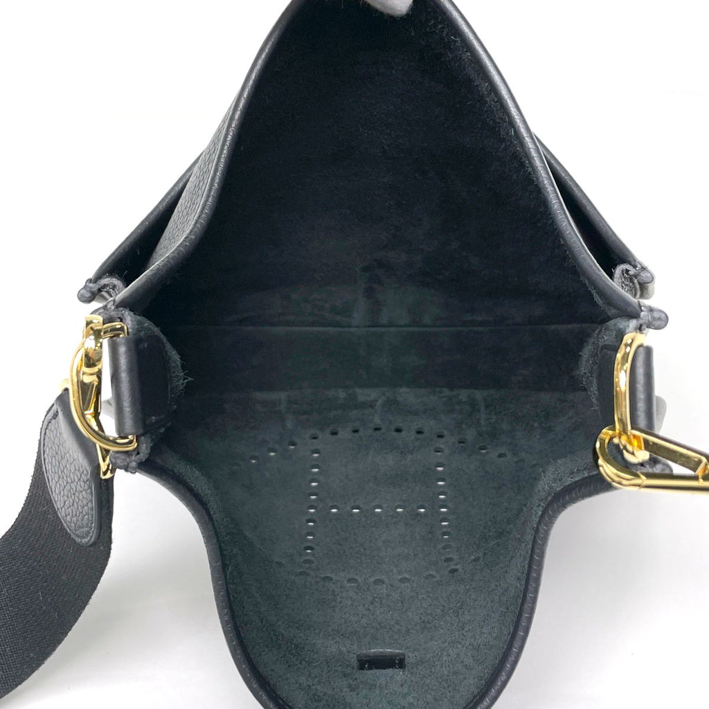 Hermes Evelyne 3 Shoulder Bag PM Taurillon Clemence Black — view 8