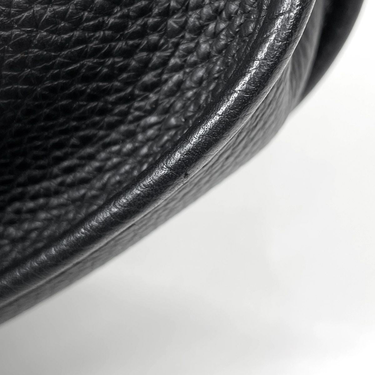Hermes Evelyne 3 Shoulder Bag PM Taurillon Clemence Black — view 3