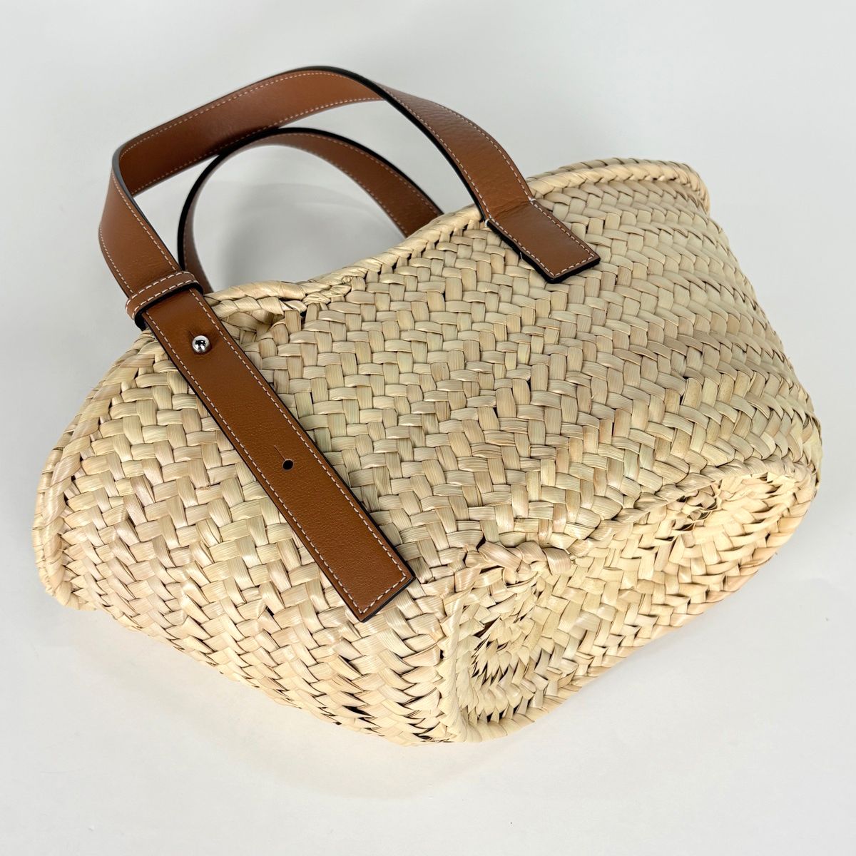 Loewe Basket Bag Handbag Bag Anagram Palm Leaf Raffia Beige Brown — view 2