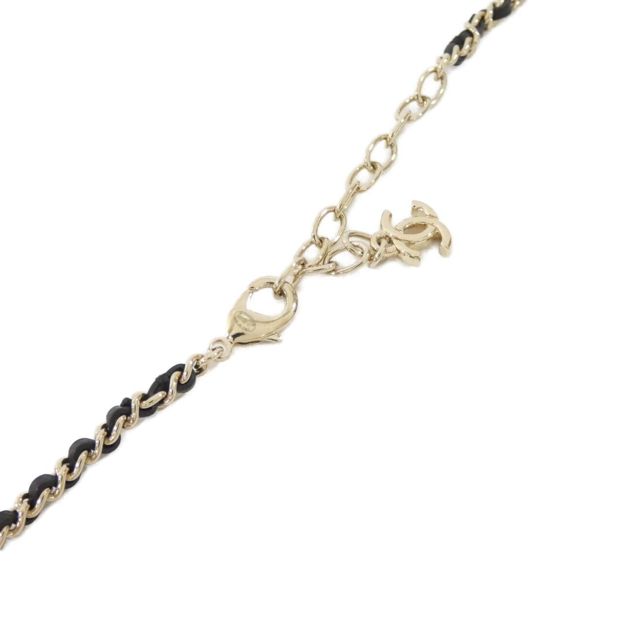 Chanel Necklace Gold — view 4