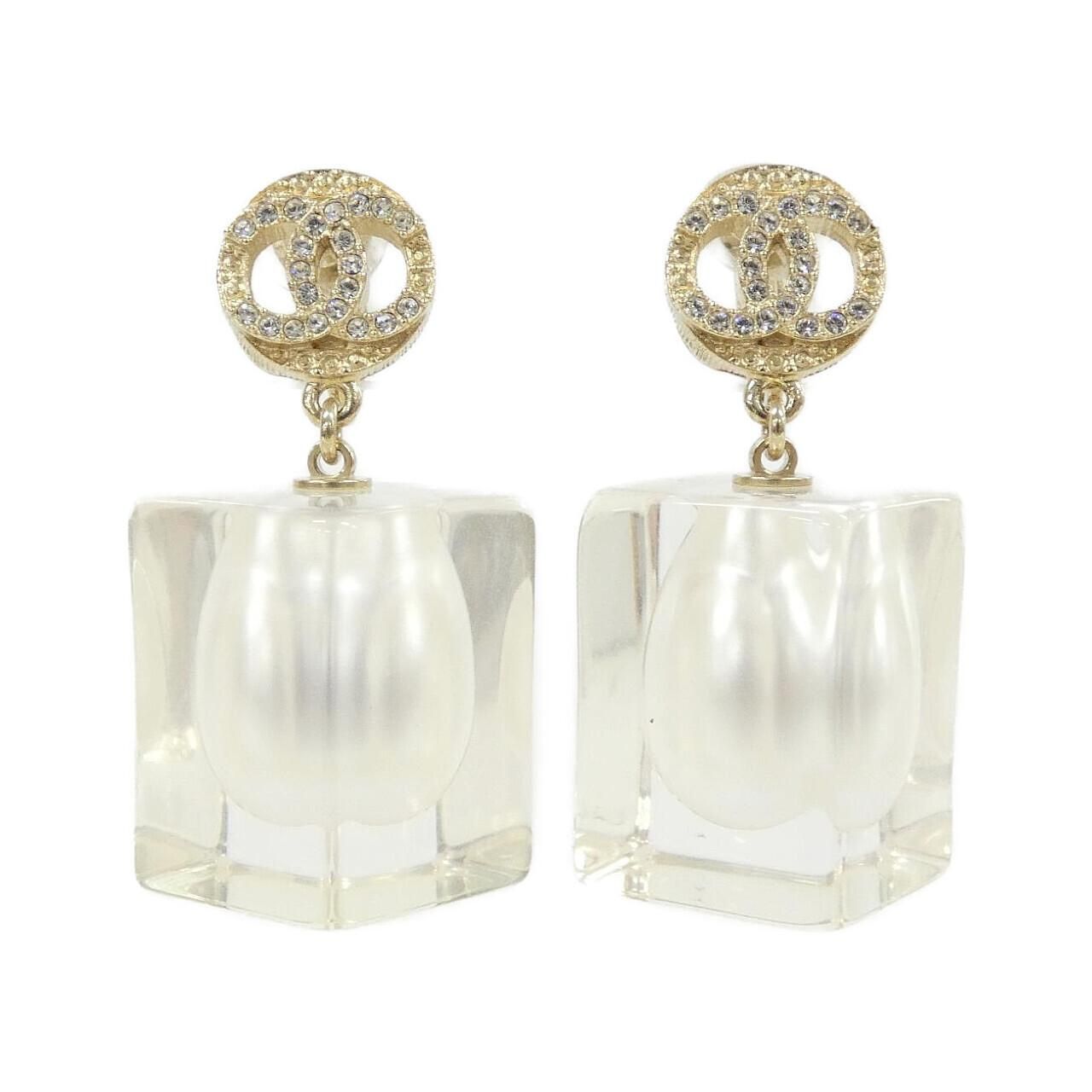 Chanel Earrings Gold