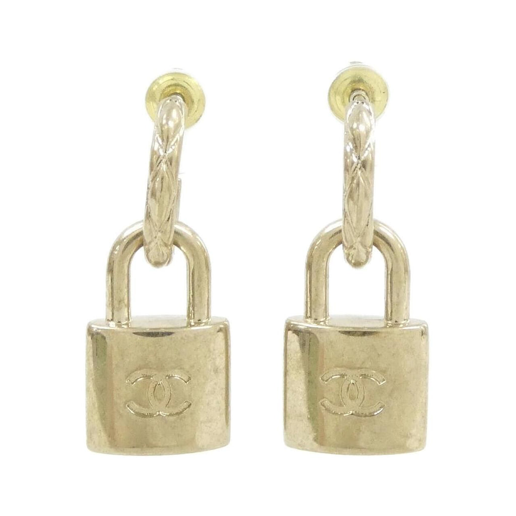 Chanel Earrings Gold