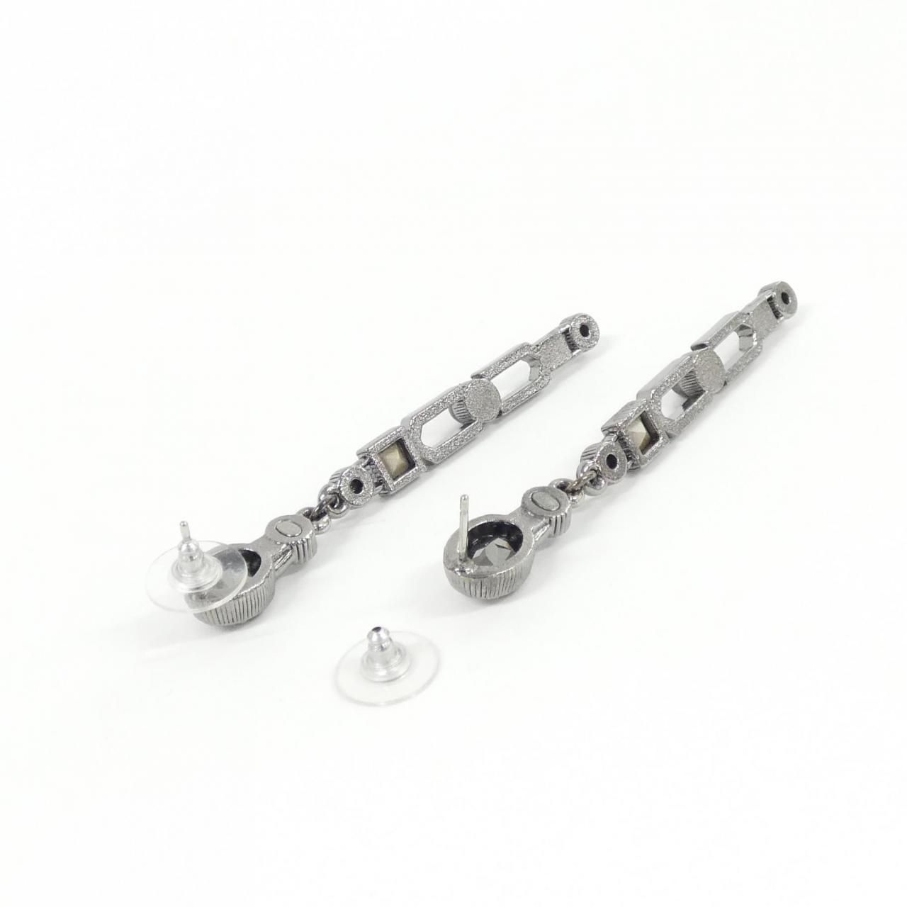 Chanel Earrings Silver — view 4