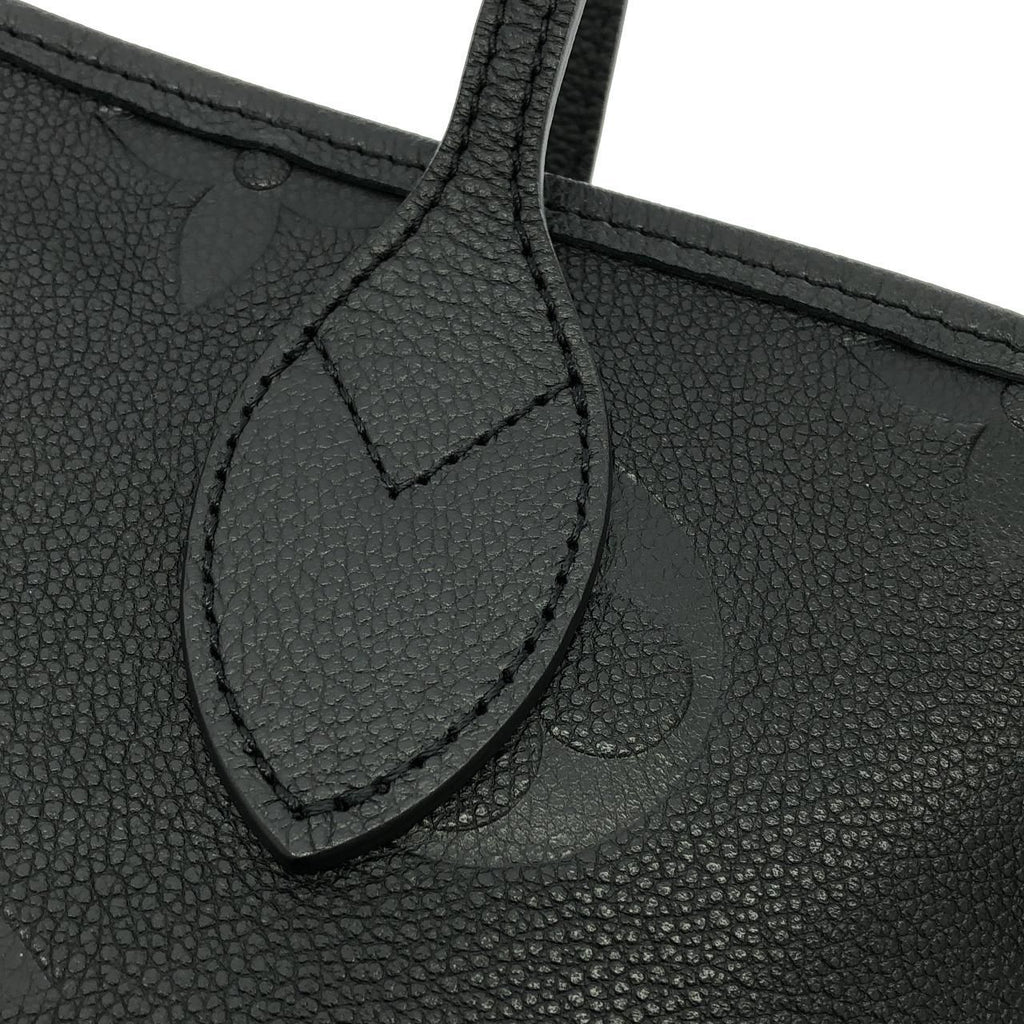 Louis Vuitton Monogram Empreinte Neverfull MM — view 4