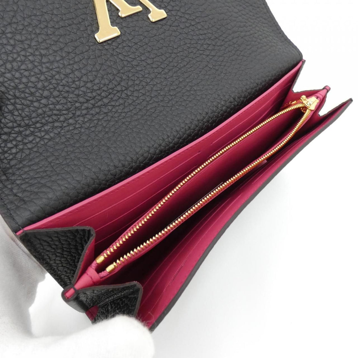 Louis Vuitton Taurillon Portefeuille Capucines Wallet — view 6
