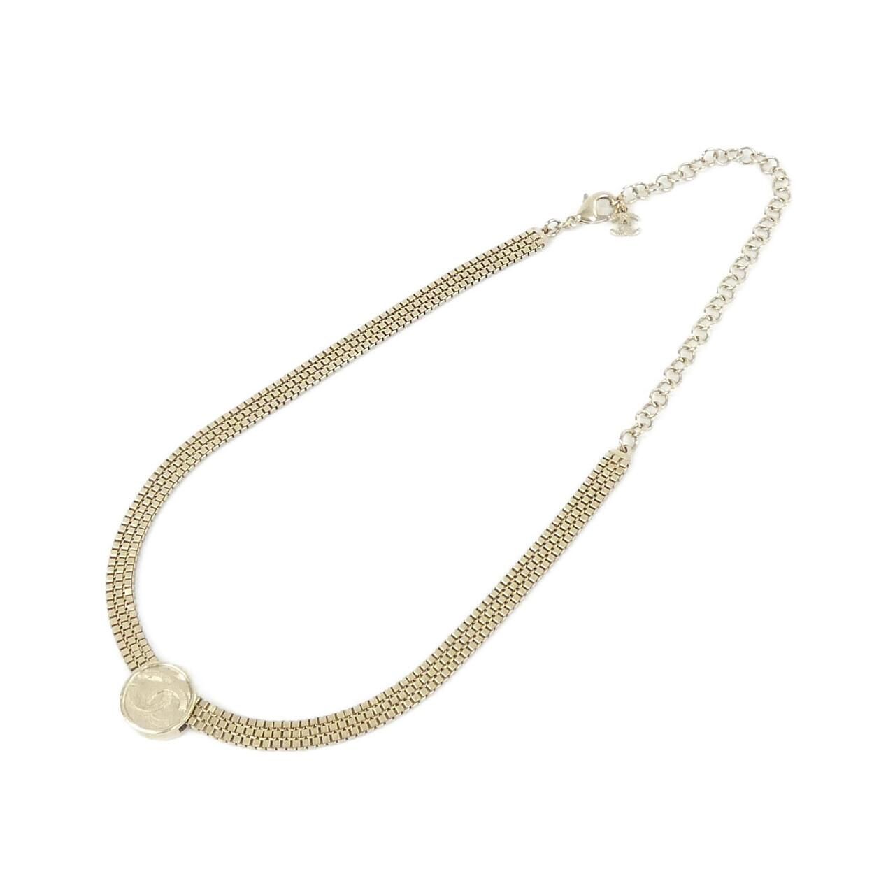 Chanel Choker Necklace Gold — view 2