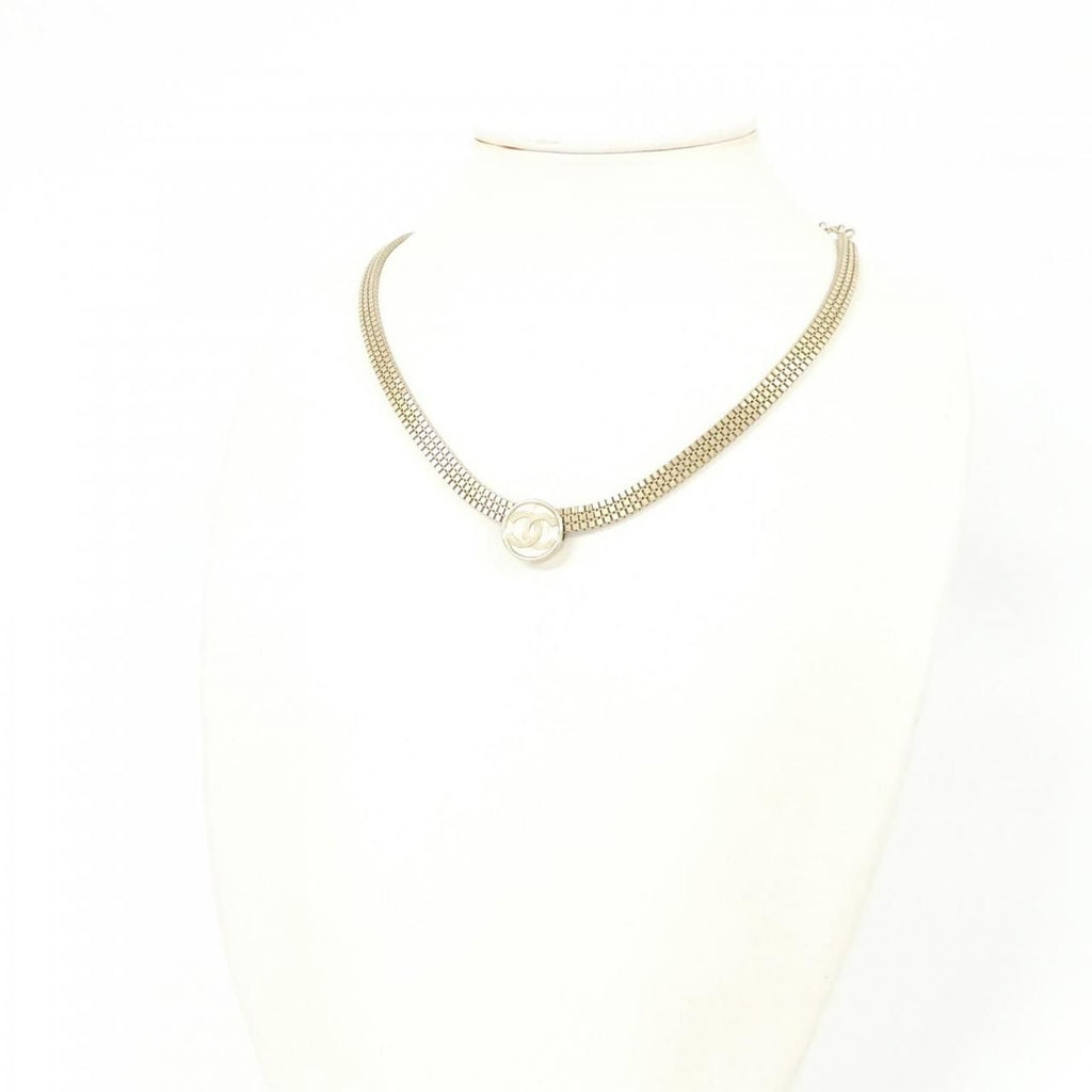 Chanel Choker Necklace Gold — view 5