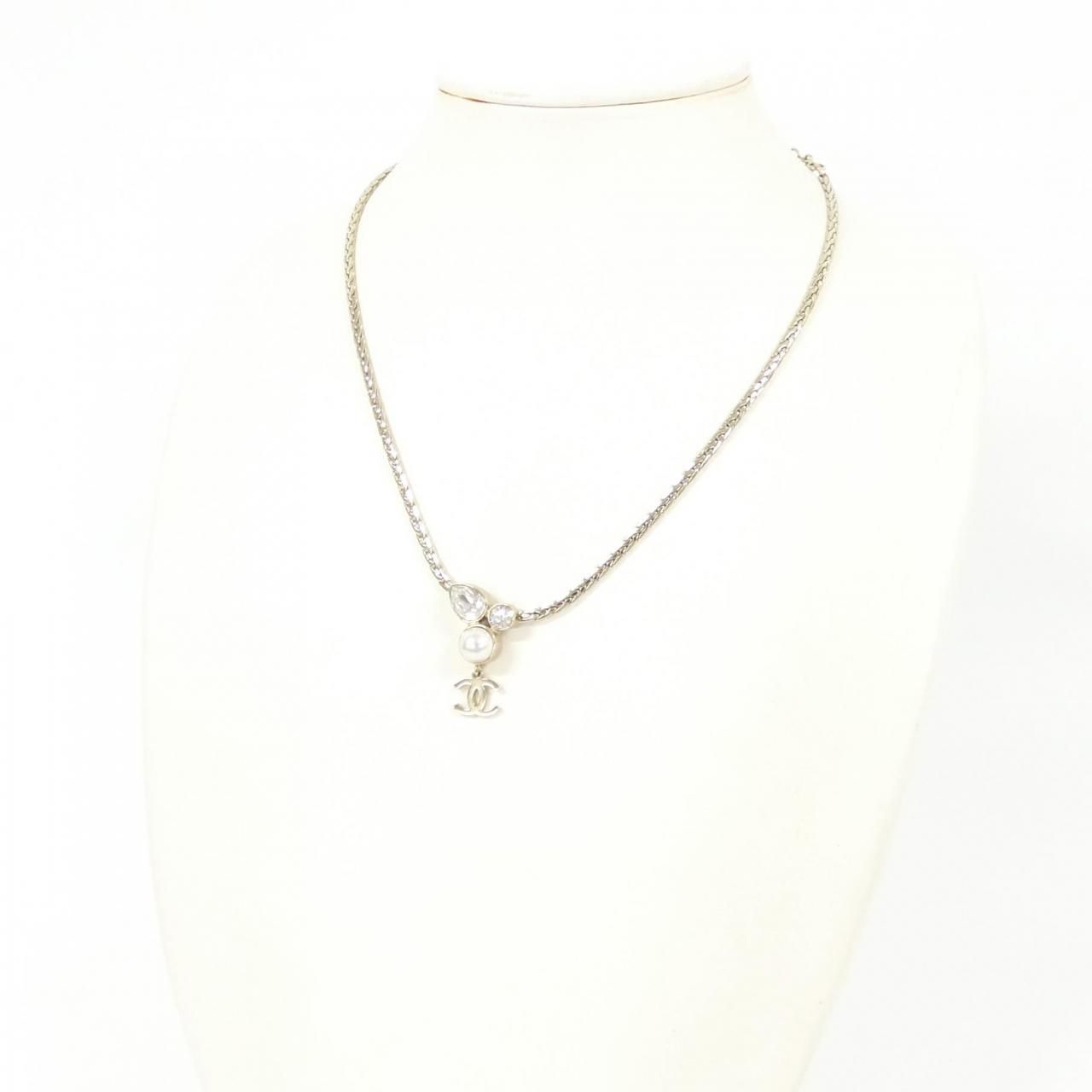 Chanel Necklace Gold — view 6