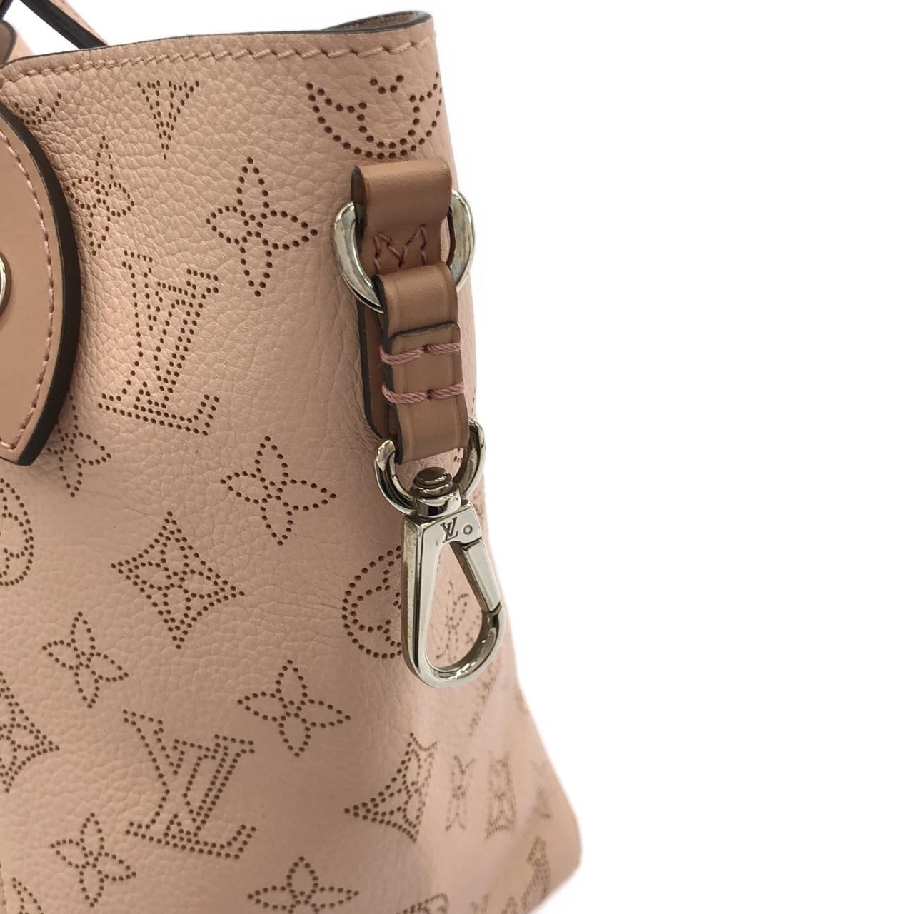 Louis Vuitton Mahina Hina PM — view 3