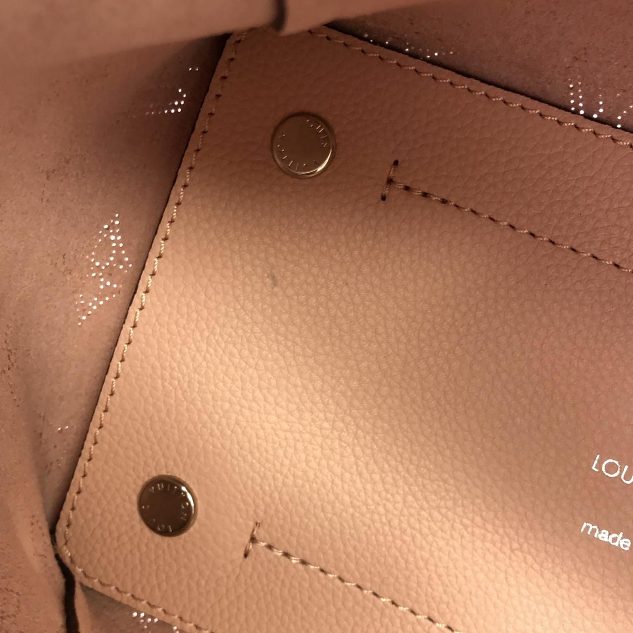 Louis Vuitton Mahina Hina PM — view 8