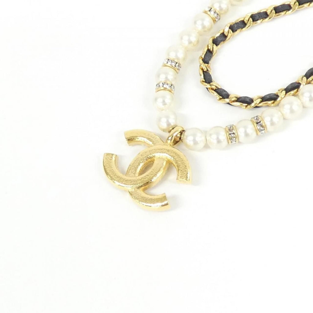 Chanel Abe 729 Necklace — view 4