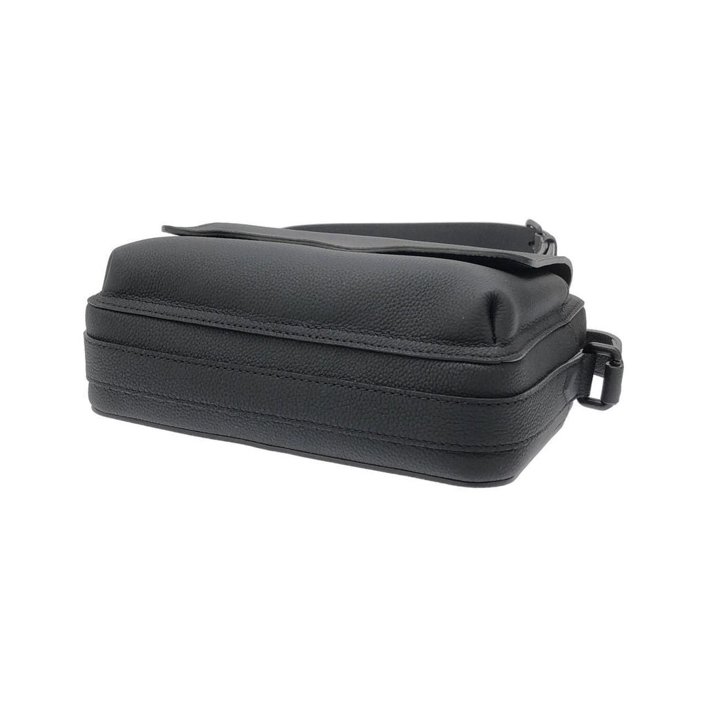 Louis Vuitton LV Aerogram Boarding Messenger Shoulder Bag — view 3