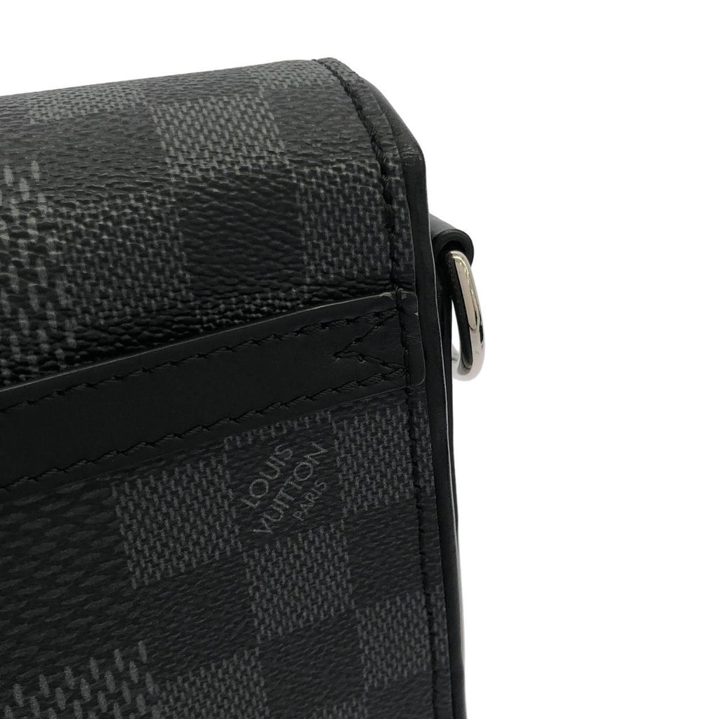 Louis Vuitton Damier Graphite Studio Messenger Shoulder Bag — view 4