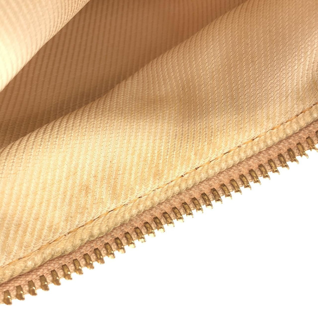 Louis Vuitton Bulle Shoulder Bag — view 8