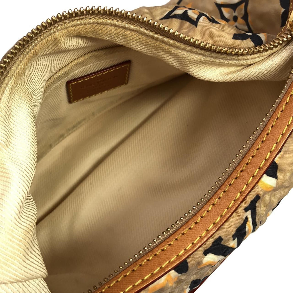 Louis Vuitton Bulle Shoulder Bag — view 7