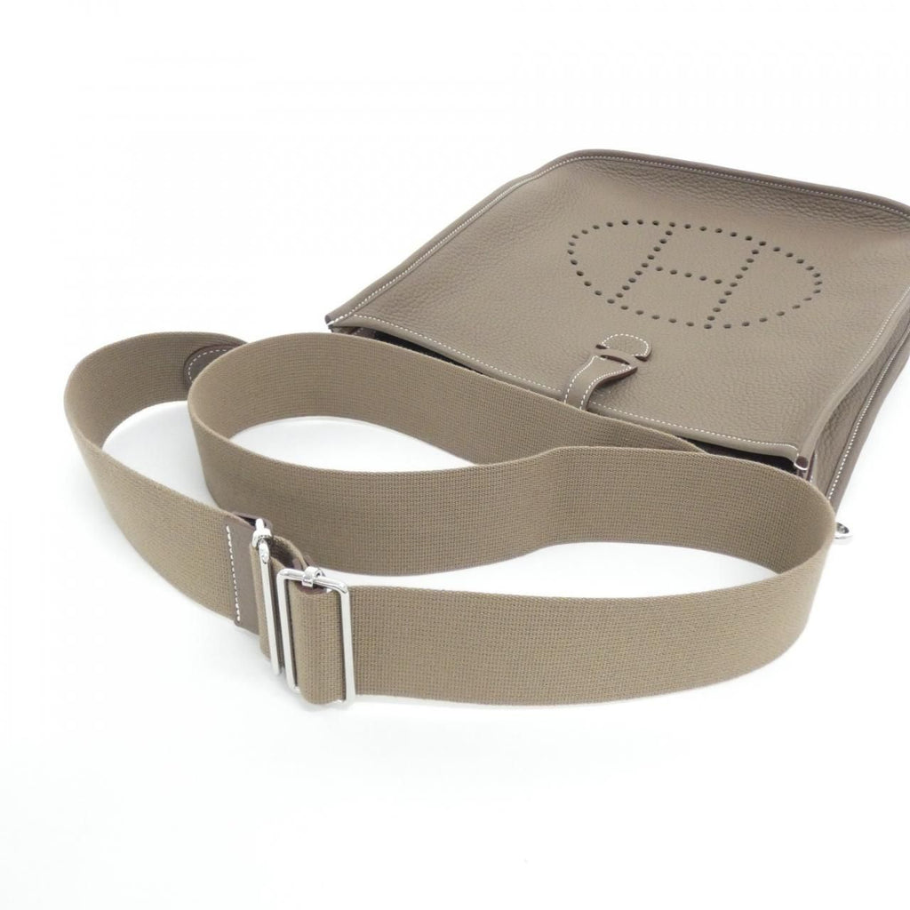 Hermes Evelyne 3 PM Shoulder Bag — view 4