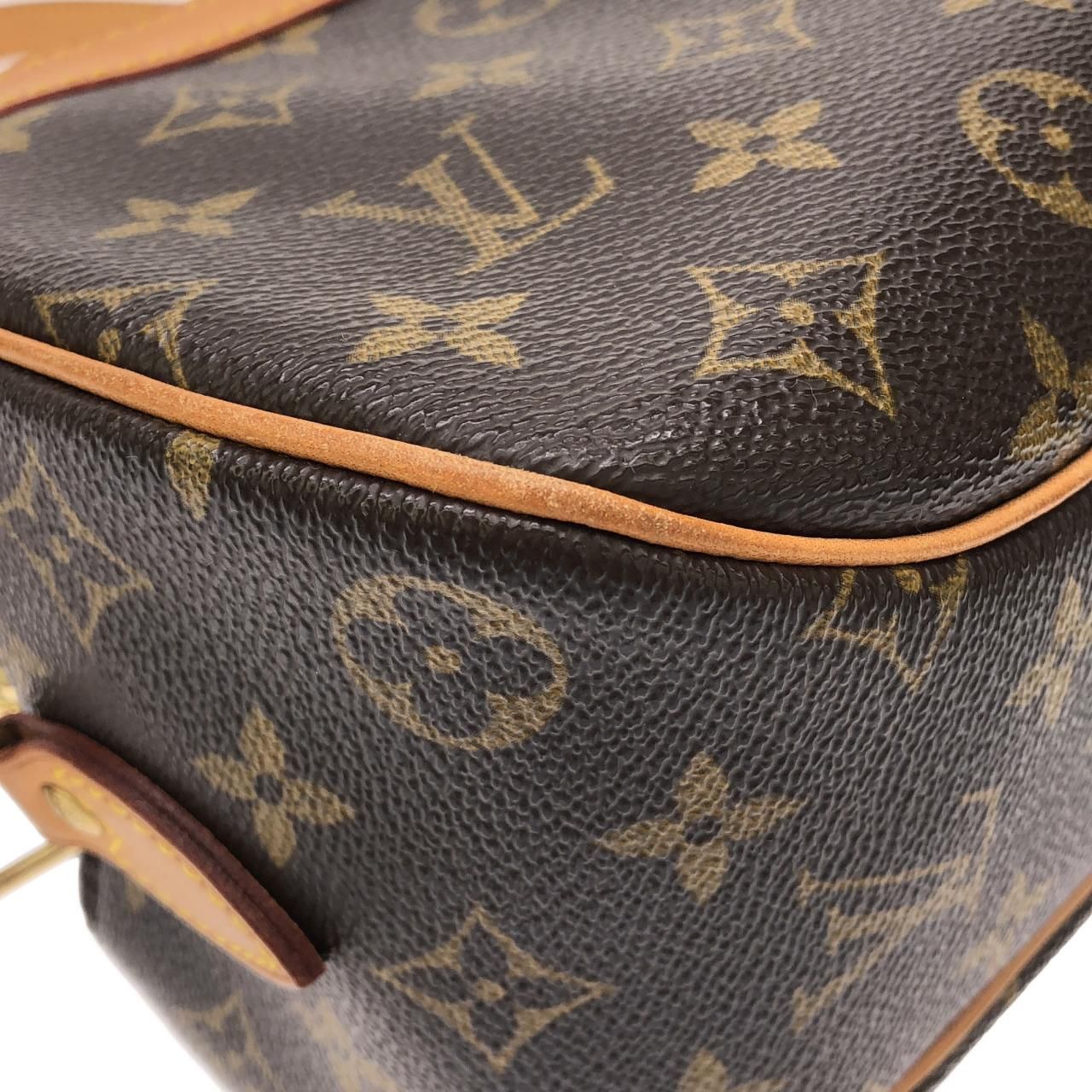 Louis Vuitton Monogram Blois Shoulder Bag — view 3