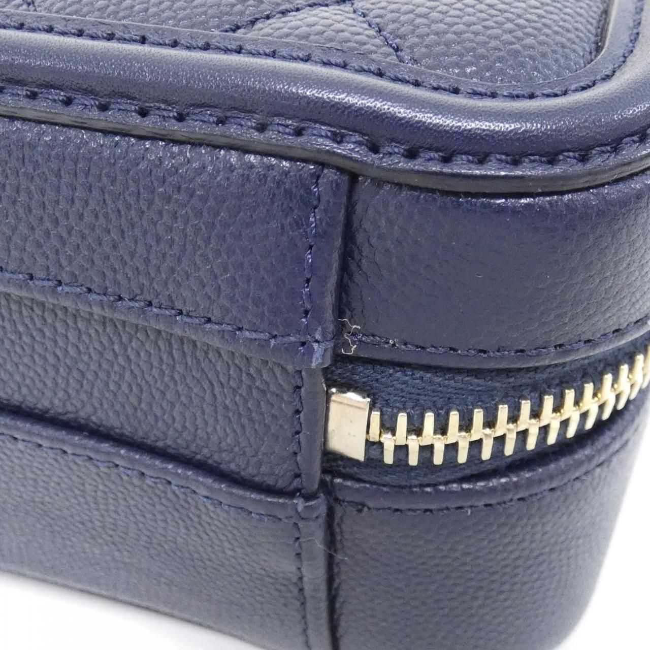 Chanel Bag Handbag Navy — view 3