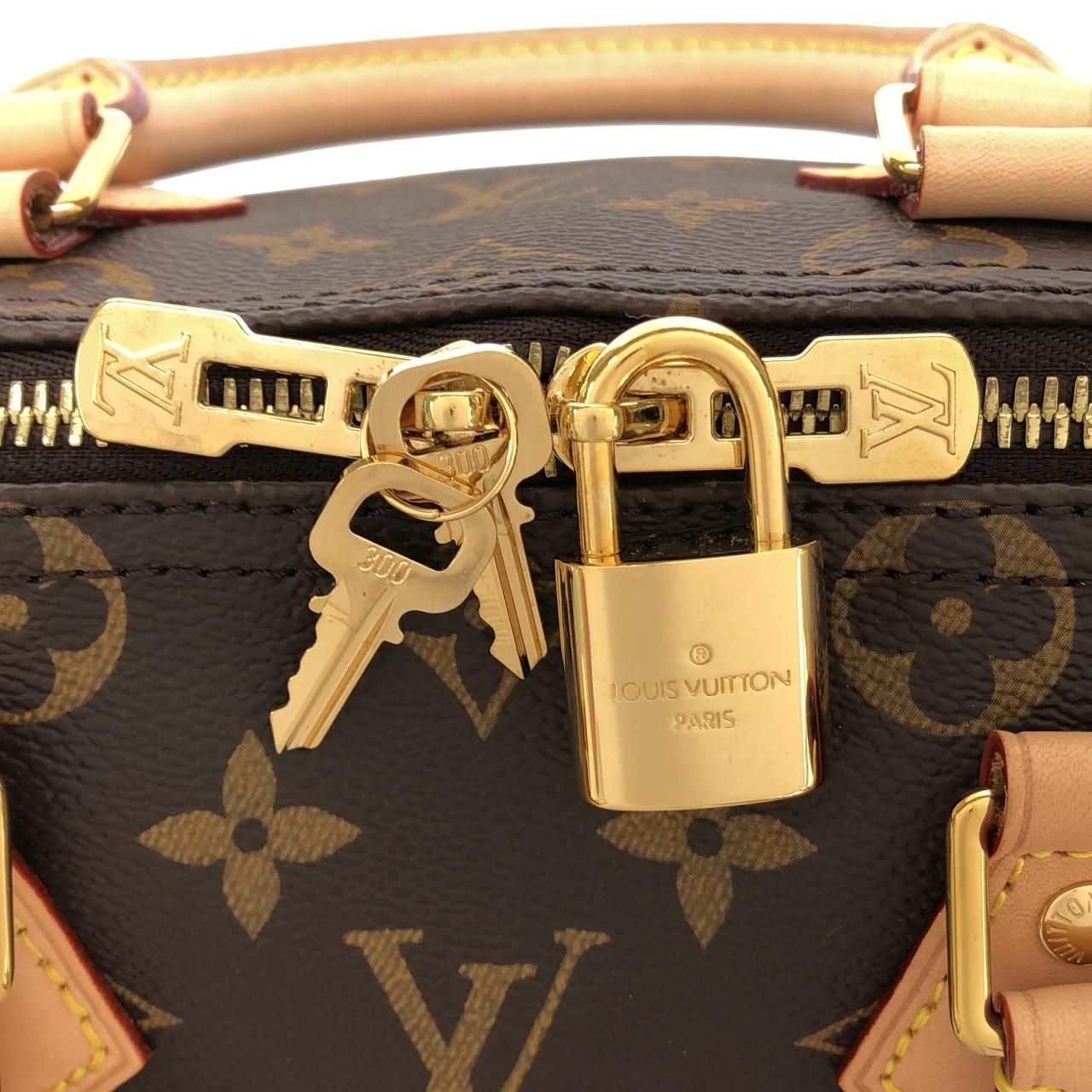 Louis Vuitton Monogram Speedy Bandouliere 25 Boston Bag — view 4