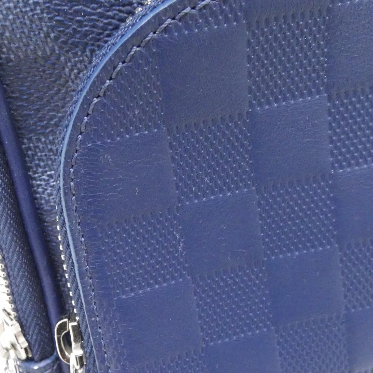 Louis Vuitton Damier Squared Avenue Sling Bag — view 4