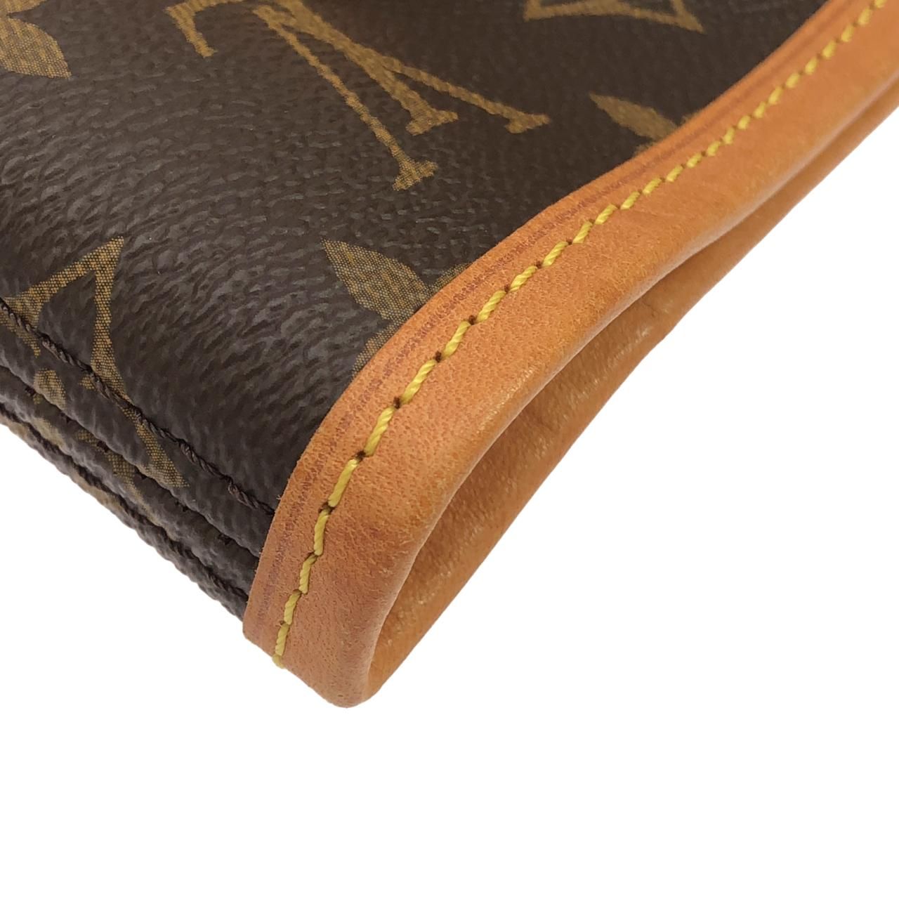 Louis Vuitton Monogram Neverfull MM — view 3