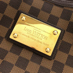 Louis Vuitton Damier Thames PM Shoulder Bag — view 4