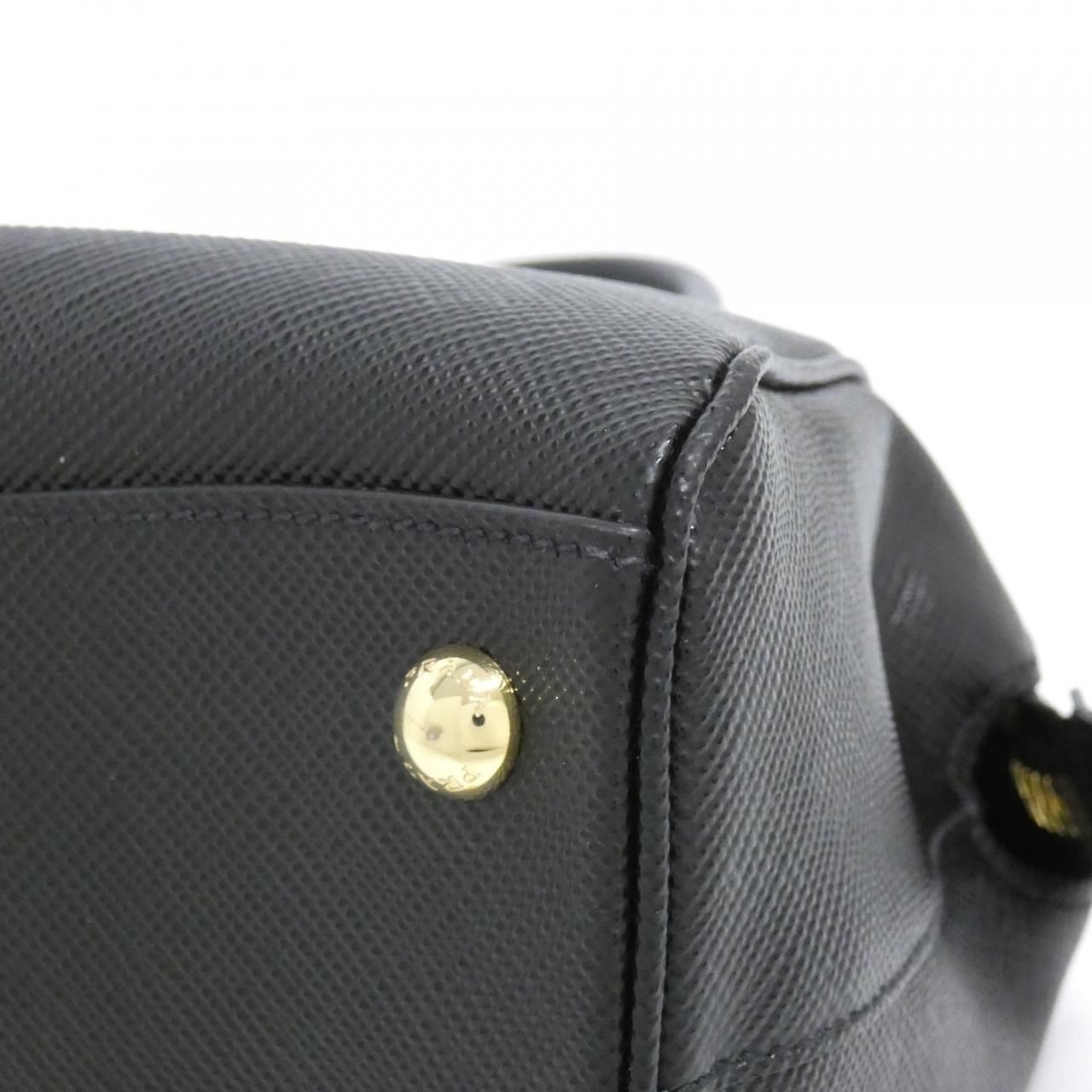 Prada Bag Handbag Gold — view 3