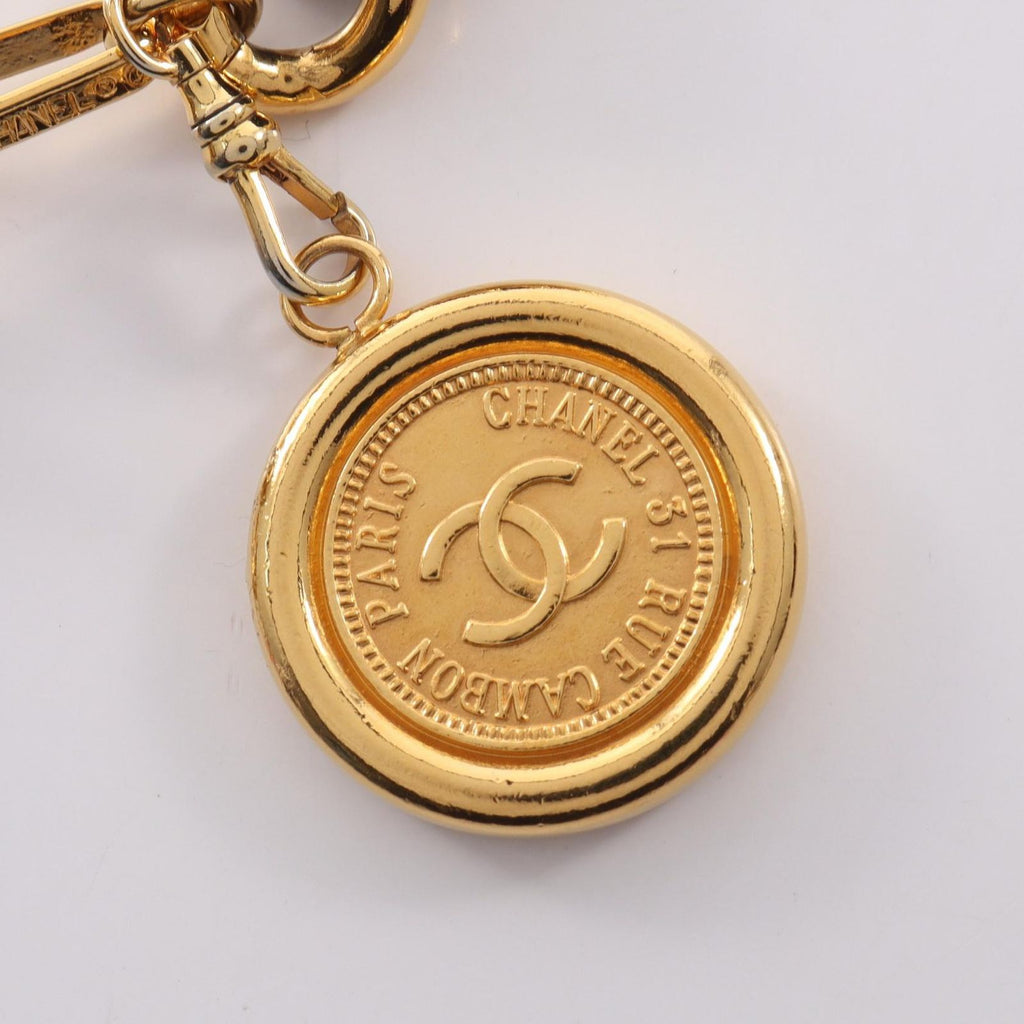 Chanel Belt CC Logo Chain Leather — view 2