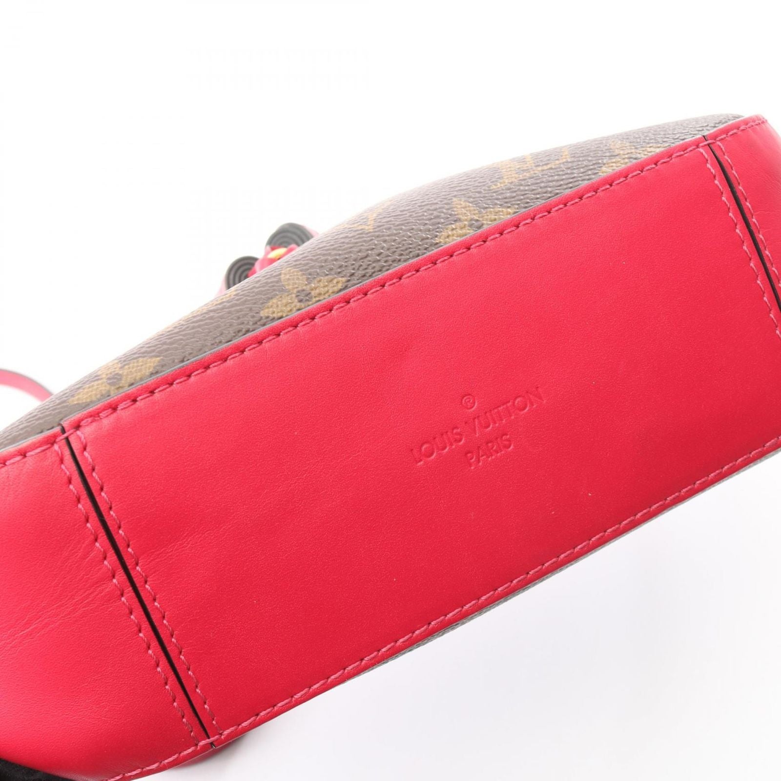 Louis Vuitton Shoulder Bag Saintonge Monogram Freesia Canvas Leather — view 8