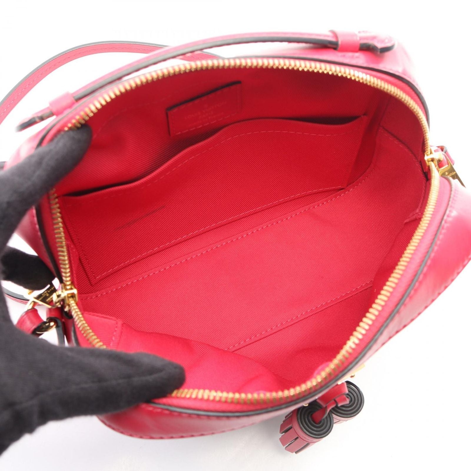 Louis Vuitton Shoulder Bag Saintonge Monogram Freesia Canvas Leather — view 3