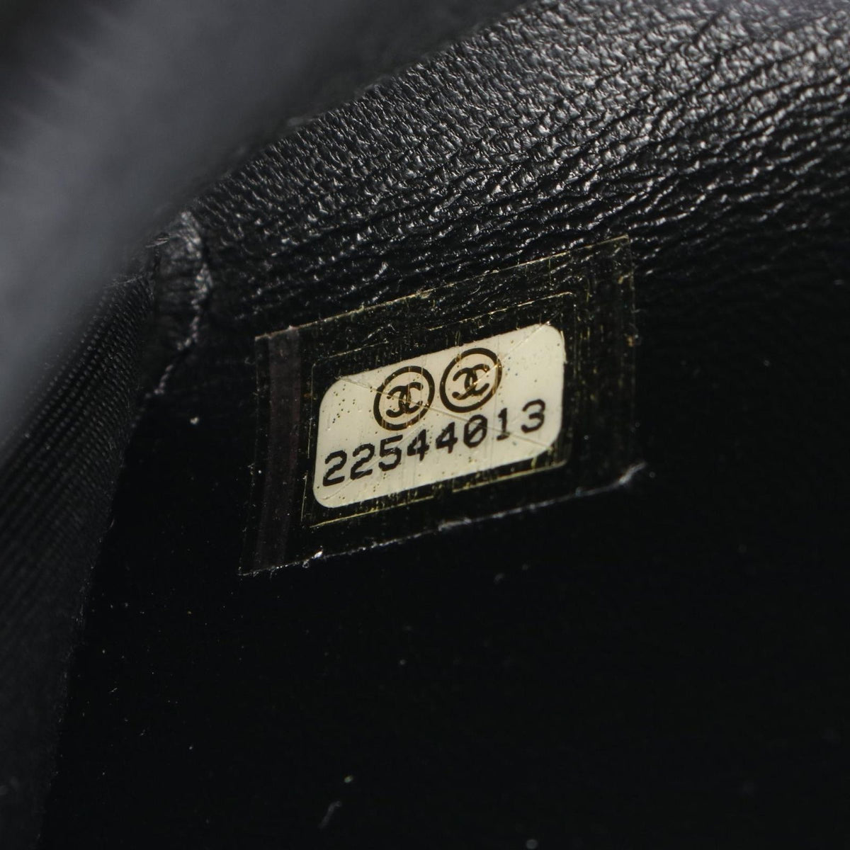 Chanel Round Wallet Camellia Black Leather — view 5