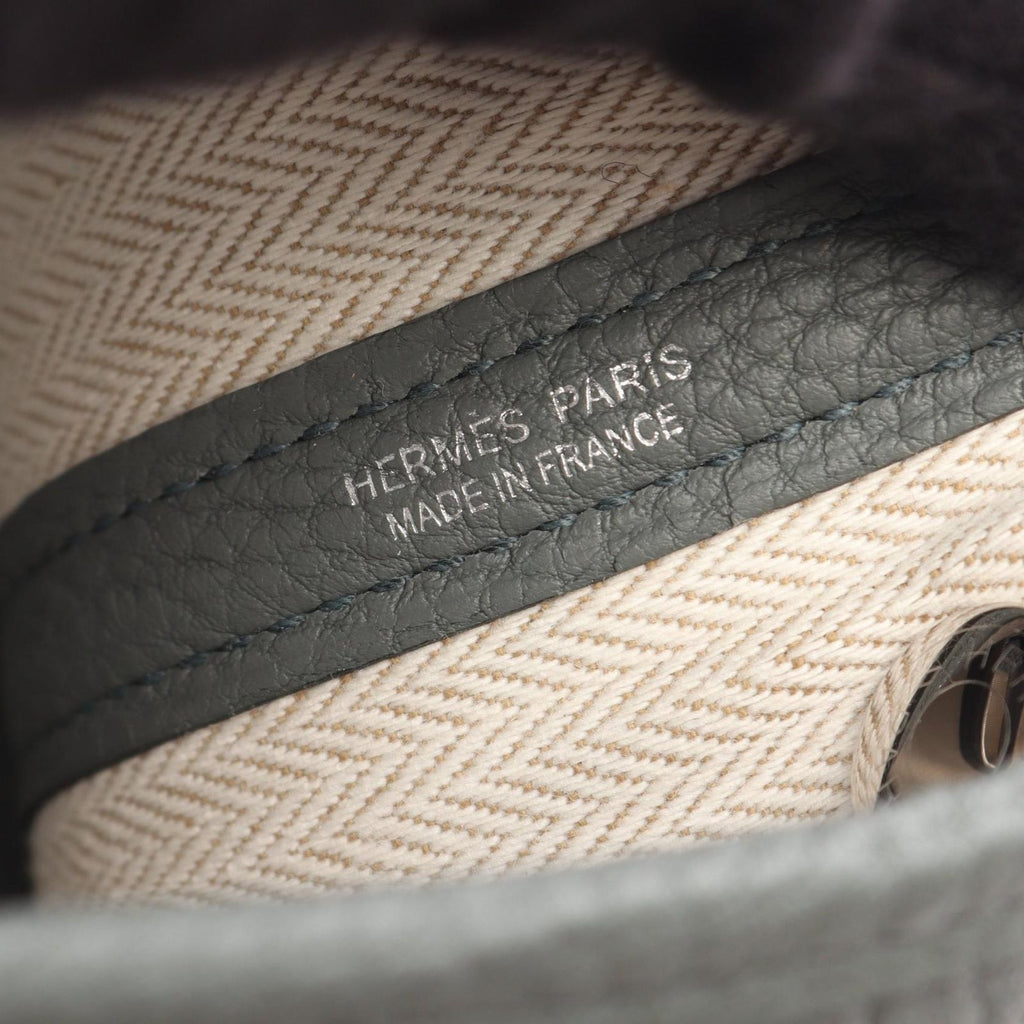 Hermes Handbag Neo Garden 23 Vert Amand Leather — view 4