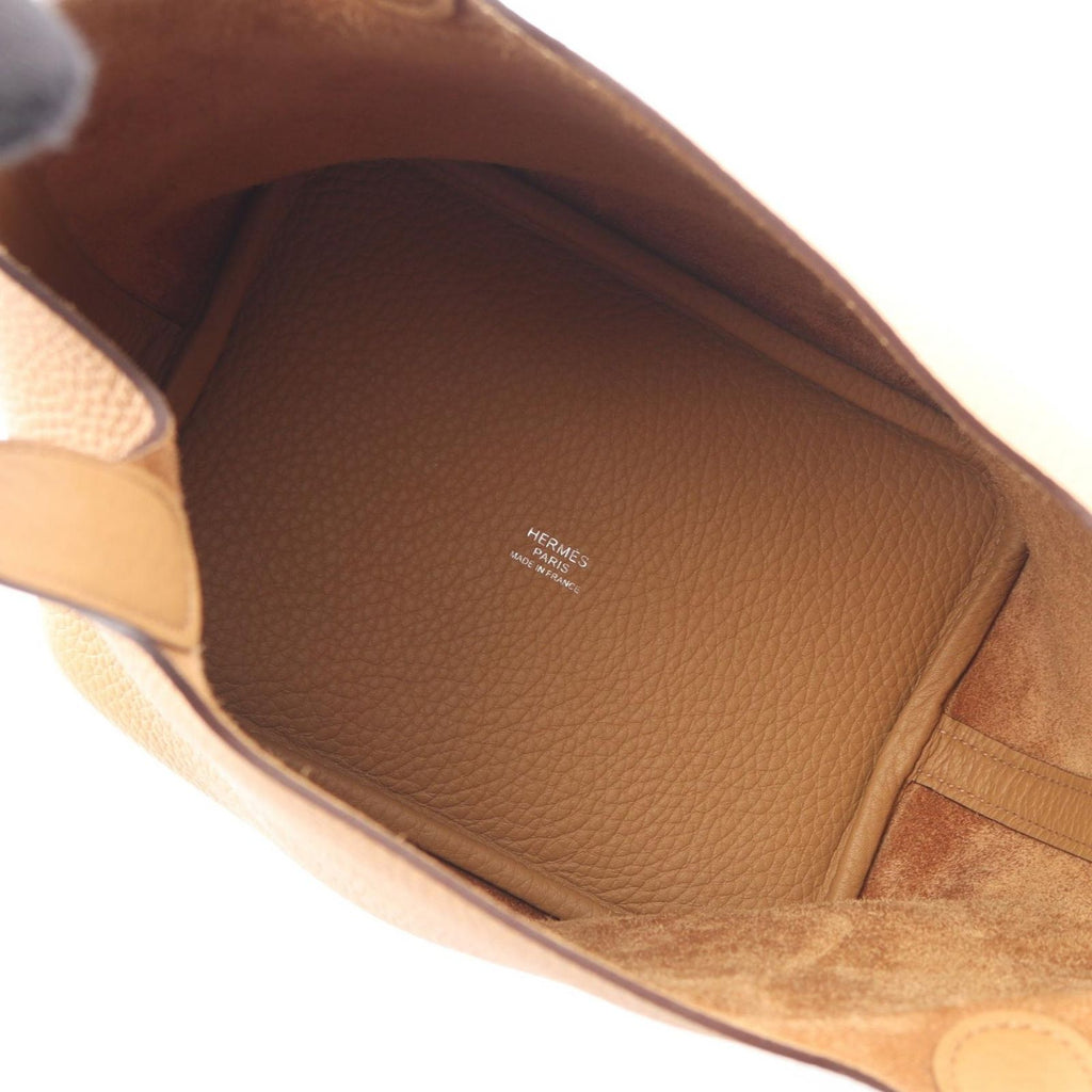 Hermes Handbag Picotin Lock PM Biscuit Leather — view 3