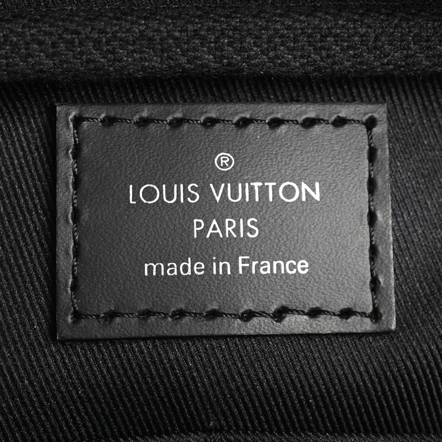 Louis Vuitton Belt Bag — view 6
