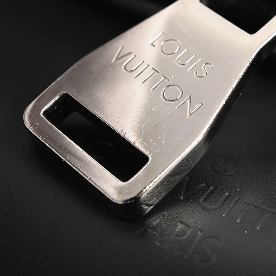 Louis Vuitton Belt Bag — view 8