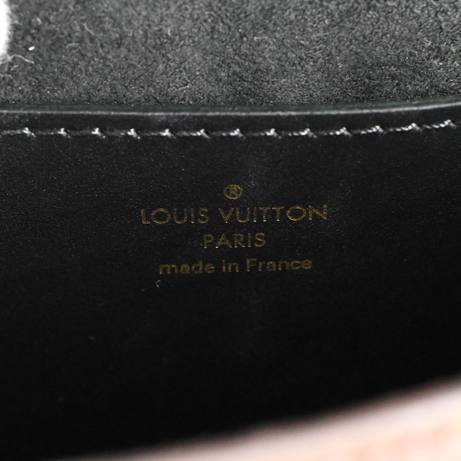 Louis Vuitton Shoulder Bag Tilsit — view 6